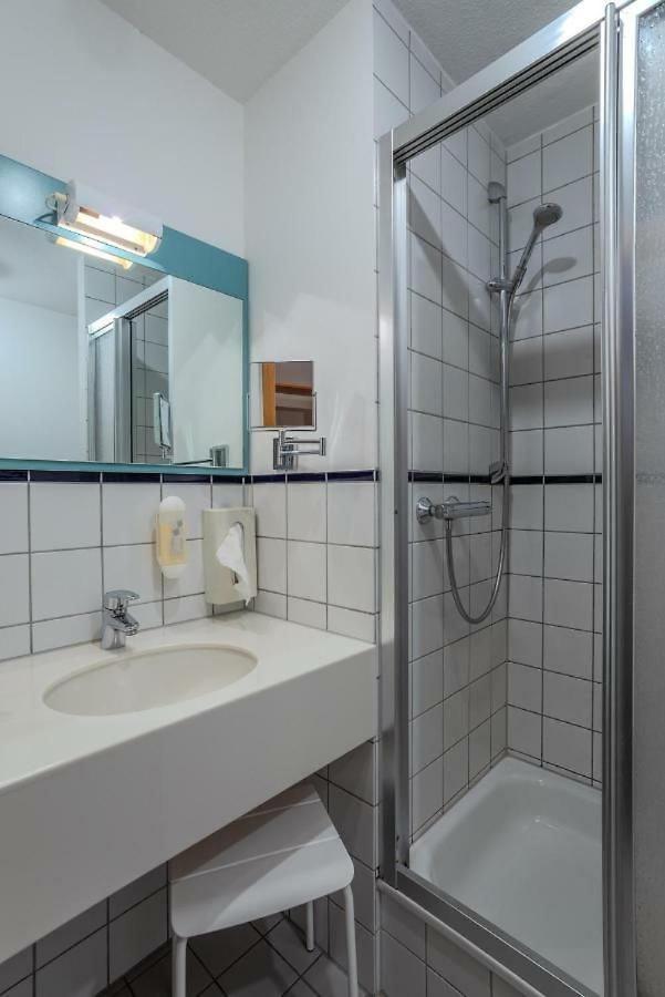Park Hotel Конц Екстериор снимка