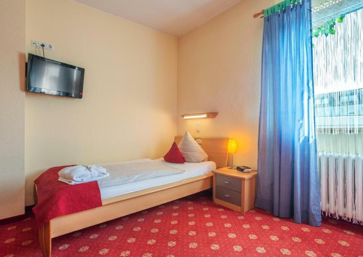 Park Hotel Конц Екстериор снимка