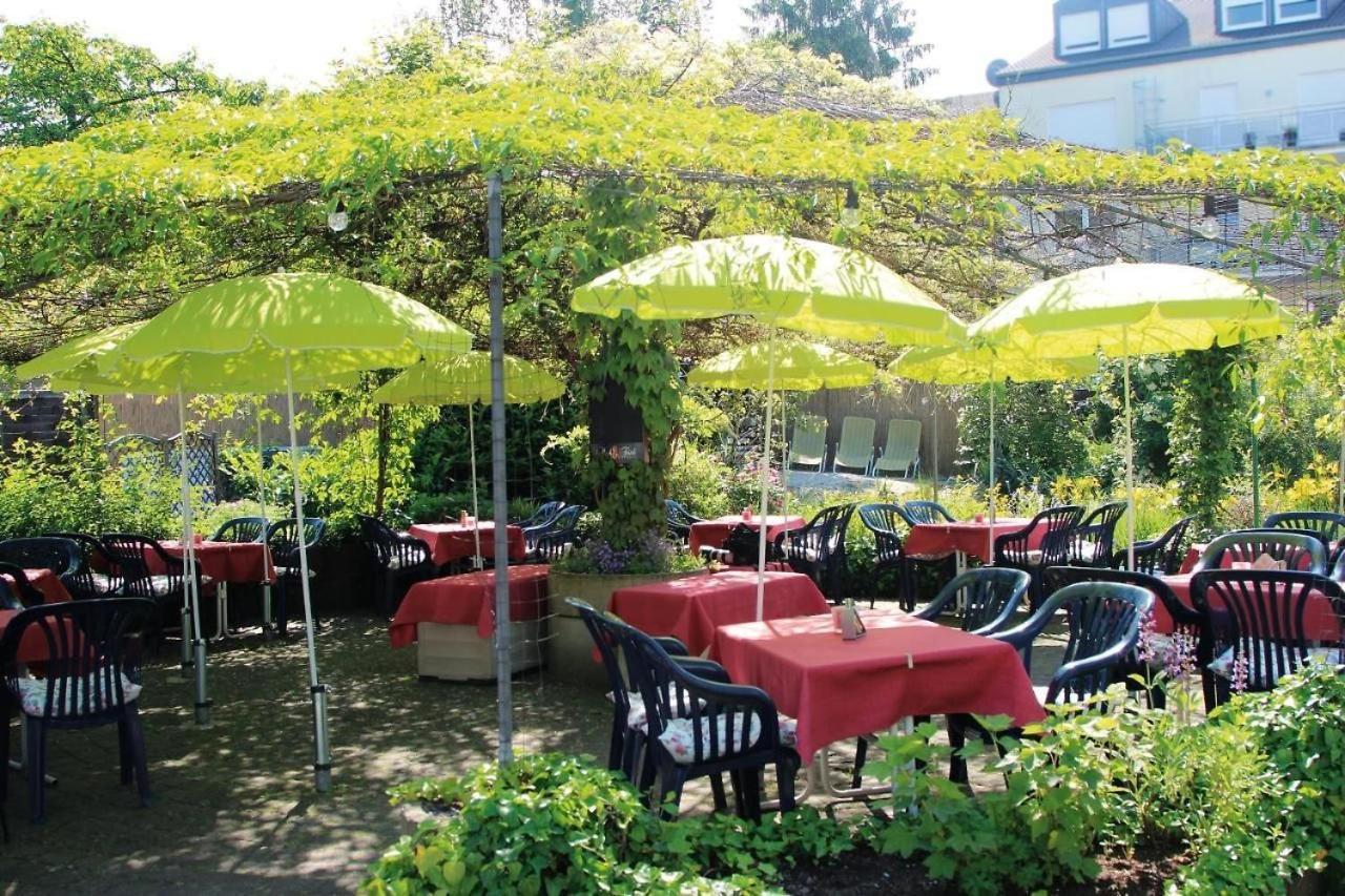 Park Hotel Конц Екстериор снимка