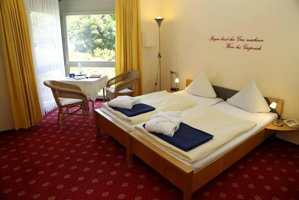 Park Hotel Конц Екстериор снимка