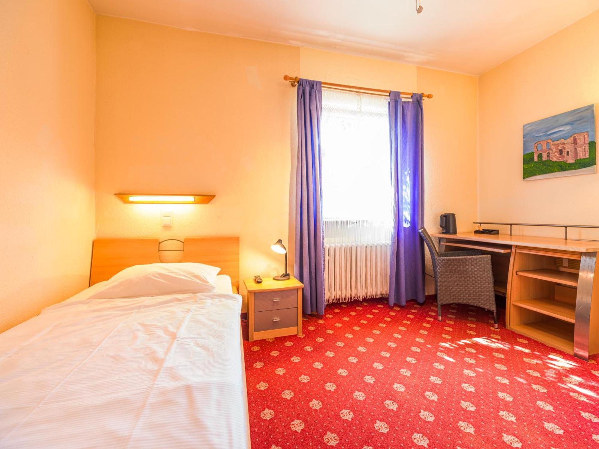 Park Hotel Конц Екстериор снимка